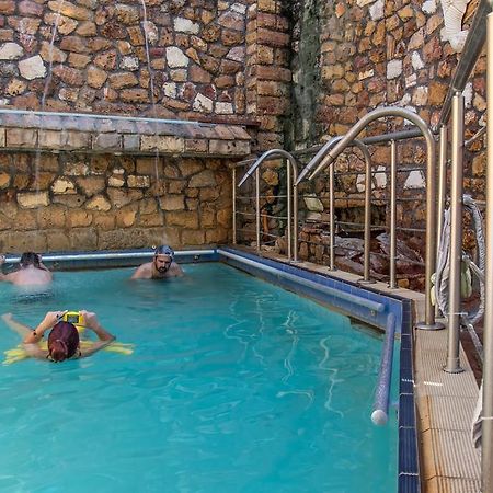 9 Queens Spa Hotel Лутра Едипсу Екстериор снимка