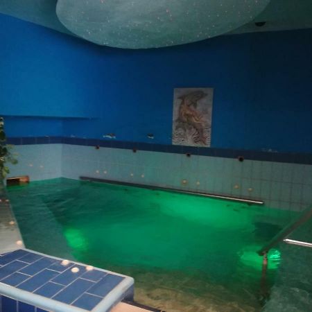 9 Queens Spa Hotel Лутра Едипсу Екстериор снимка