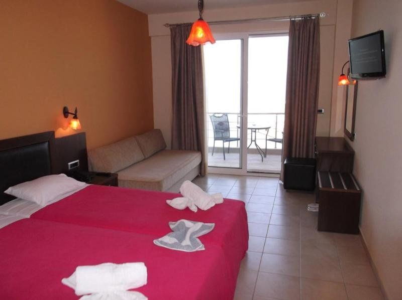 9 Queens Spa Hotel Лутра Едипсу Екстериор снимка