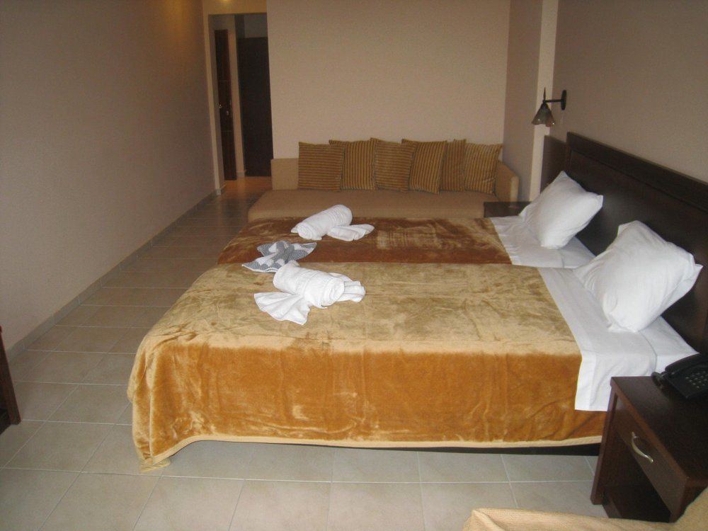 9 Queens Spa Hotel Лутра Едипсу Екстериор снимка