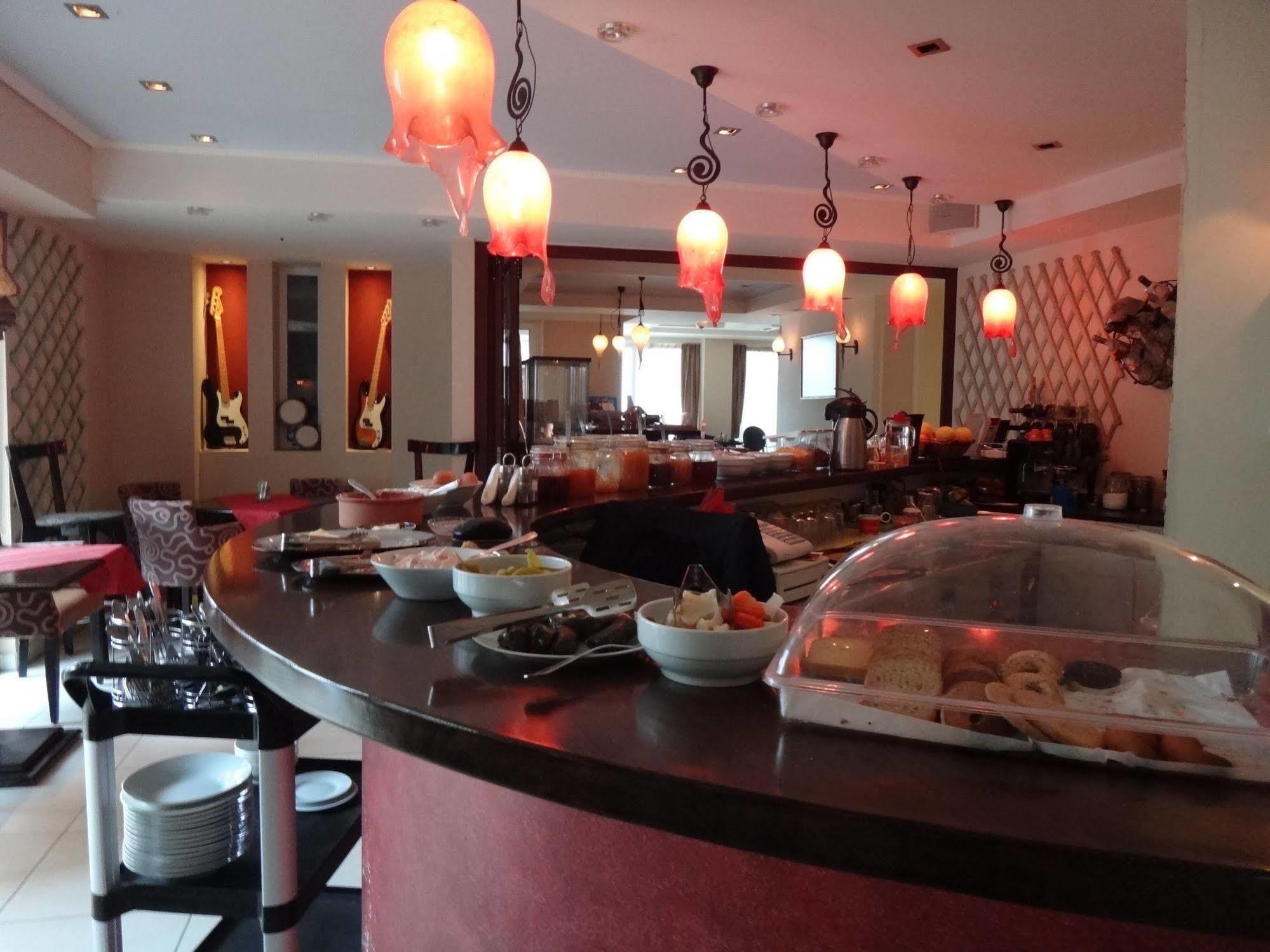 9 Queens Spa Hotel Лутра Едипсу Екстериор снимка