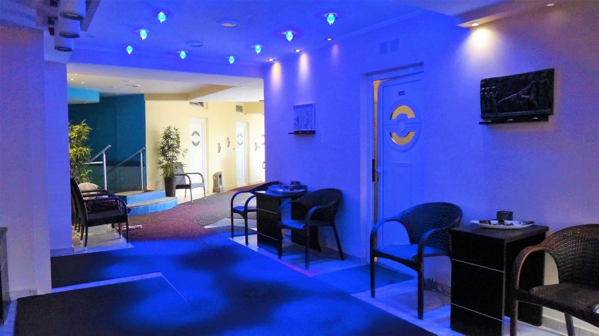 9 Queens Spa Hotel Лутра Едипсу Екстериор снимка