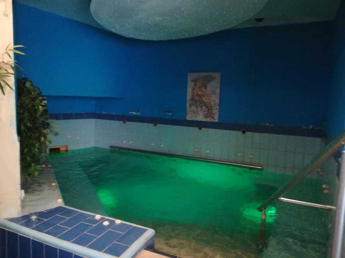 9 Queens Spa Hotel Лутра Едипсу Екстериор снимка